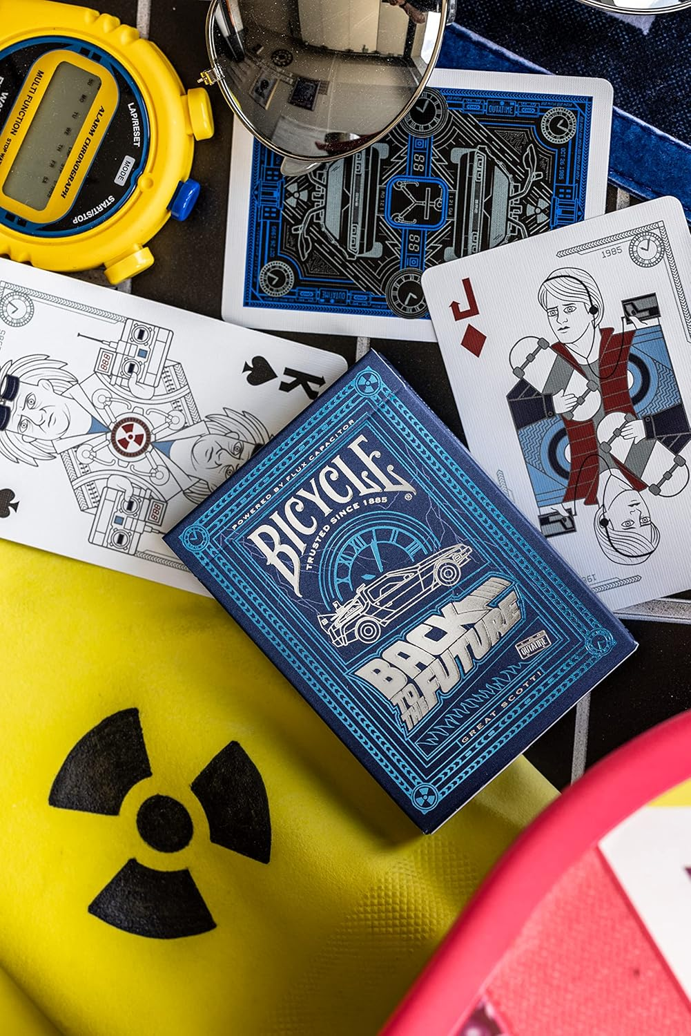 BICYCLE® Back To The Future - Baraja de Cartas Premium Edición DeLorean