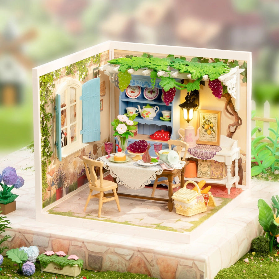 ROLIFE Super Creator: Midsummer Dream Yard (DW025) - Maqueta Modular DIY Jardín de Verano
