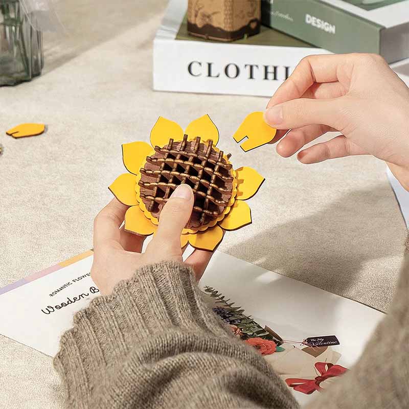 Ramo completo de Flores de madera - Robotime