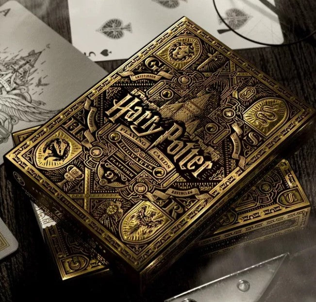 THEORY 11® HARRY POTTER HUFFLEPUFF (DORADO)