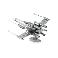 X-WING STAR FIGHTER™