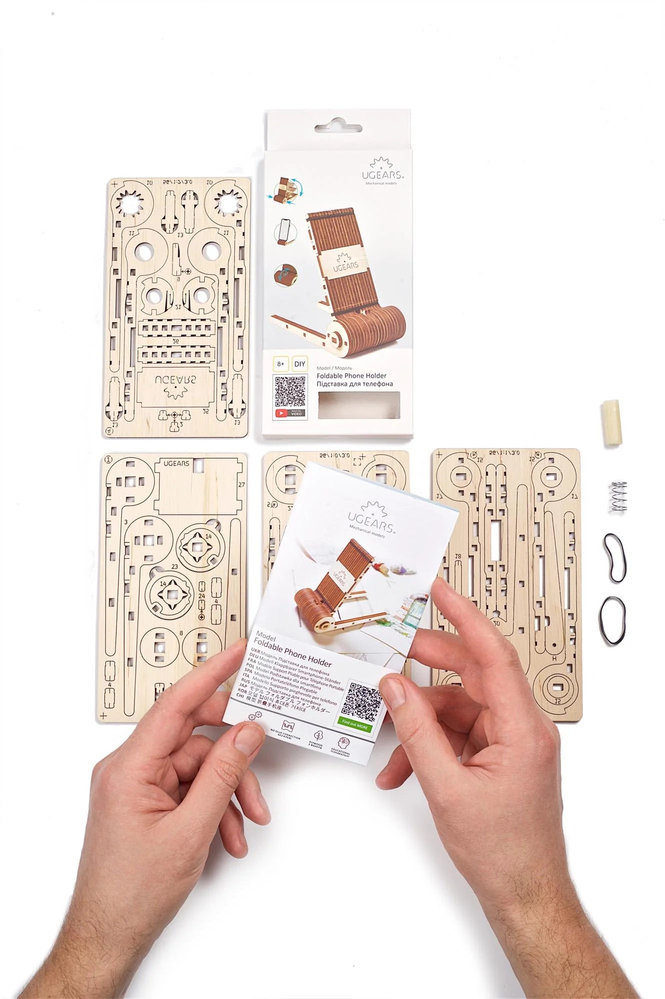 Ugears Porta Celular Plegable | Soporte 3D de Madera