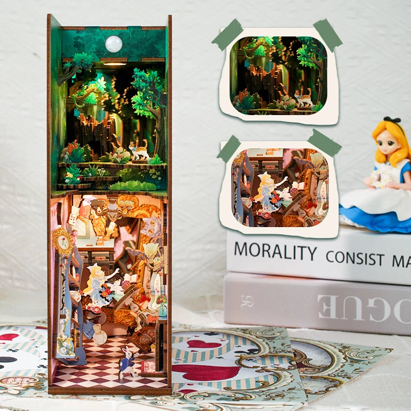 Alicia en el País de las Maravillas - Separador de Libros - Maqueta Tonecheer