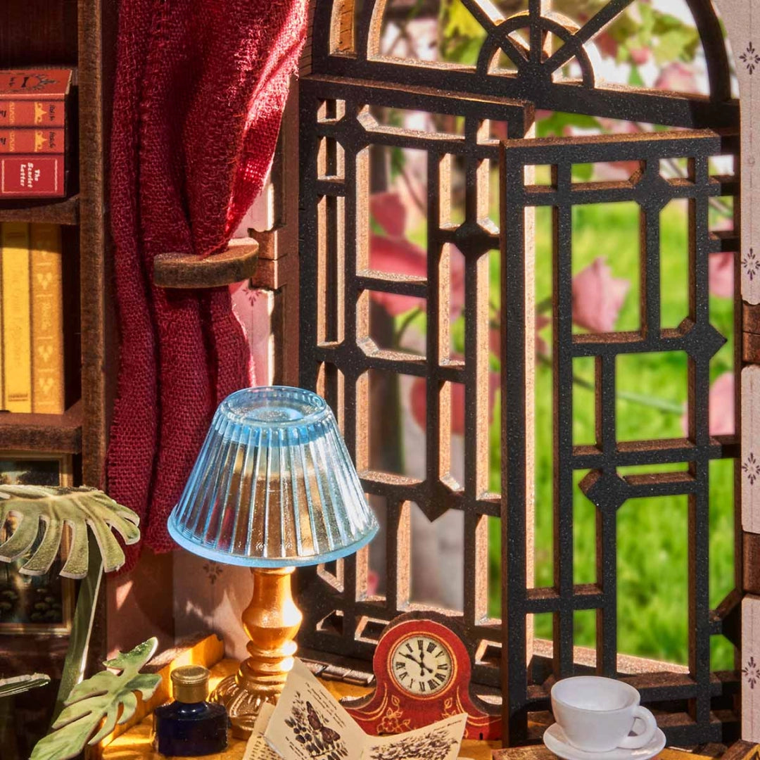 Separador de libros - Silent Corner Study - Booknook  (TGE02)