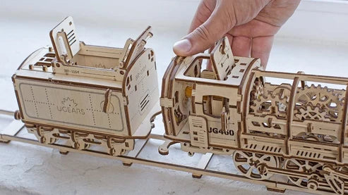 Ugears Locomotora a Vapor con Ténder | Maqueta Mecánica 3D de Madera