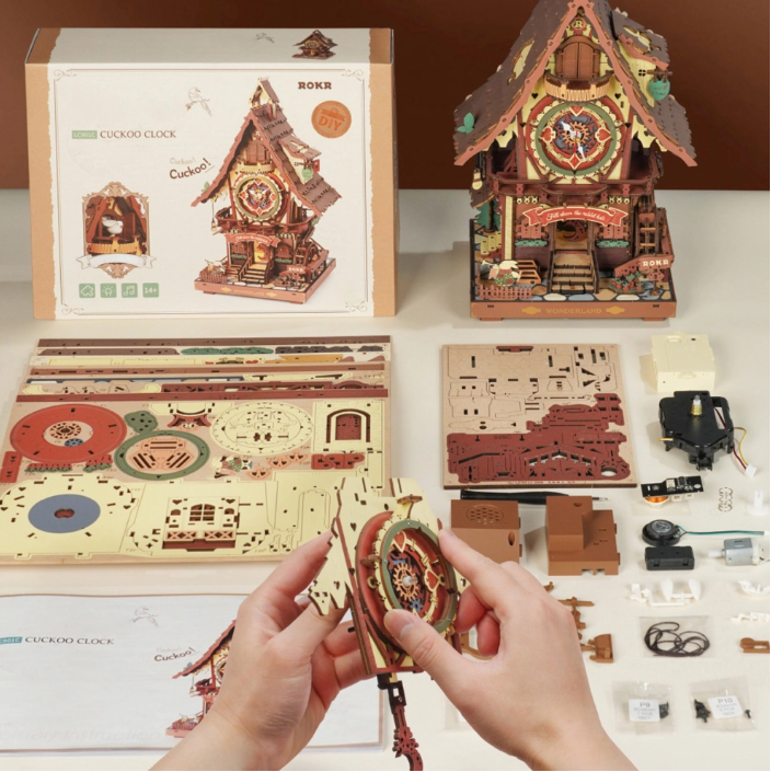 Reloj de Cuco Mecánico 3D - Maqueta a color Funcional de Madera con Música  (Rokr LC901c)