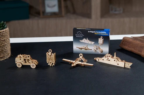 Ugears U-Fidgets Invencibles | Set de 4 Mini Modelos de Madera