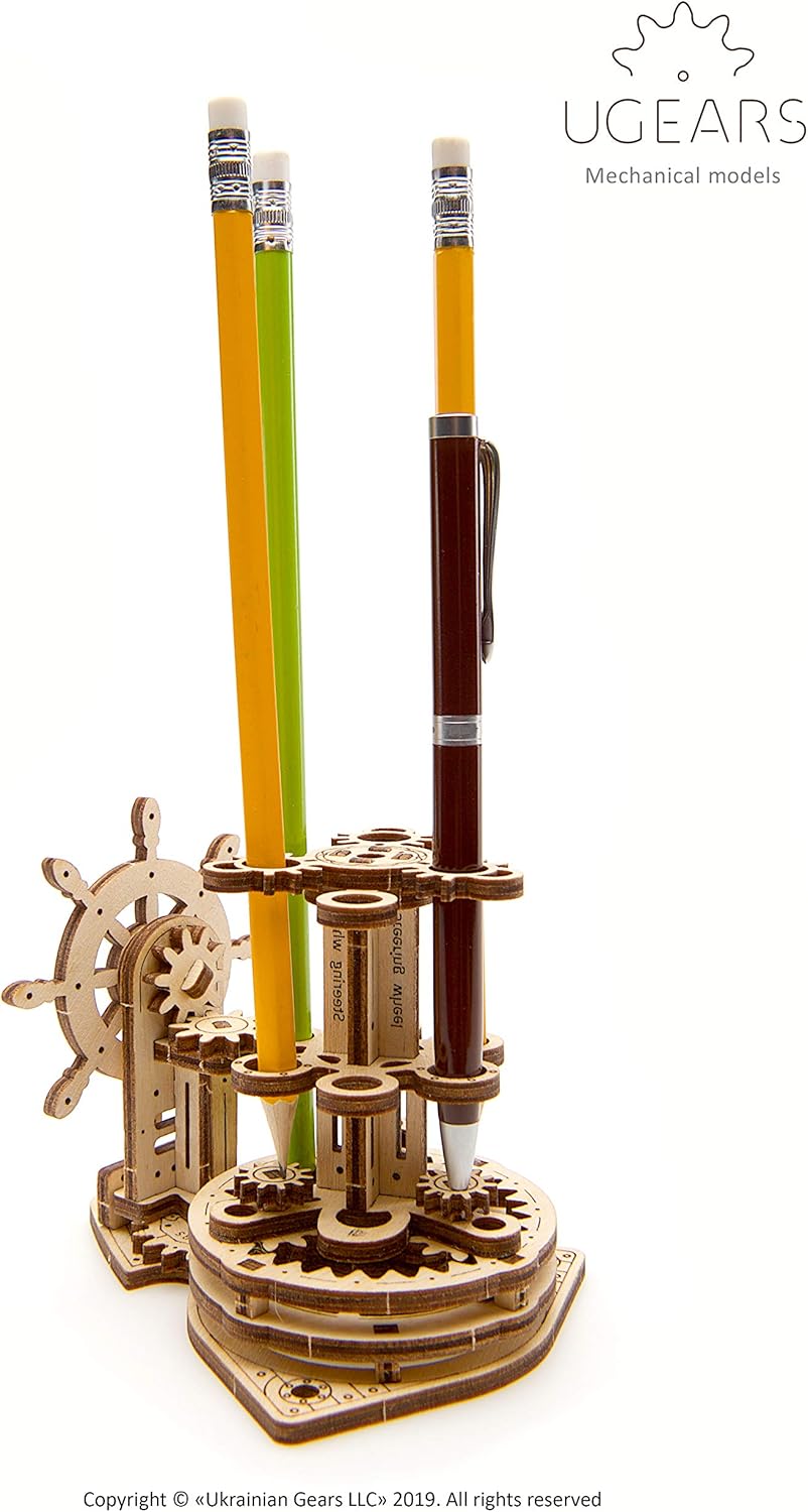 Portalápices Timón de Barco - Maqueta Mecánica de Madera (Ugears)