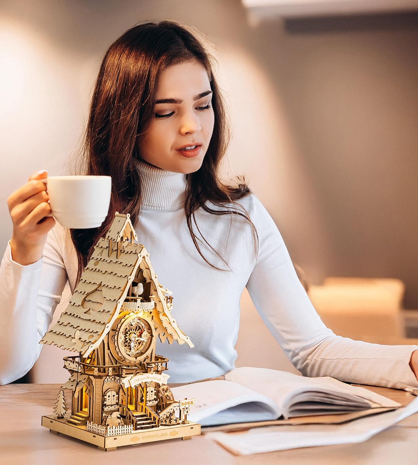 Reloj de Cuco Mecánico 3D - Maqueta Funcional de Madera con Música (Rokr LC901)