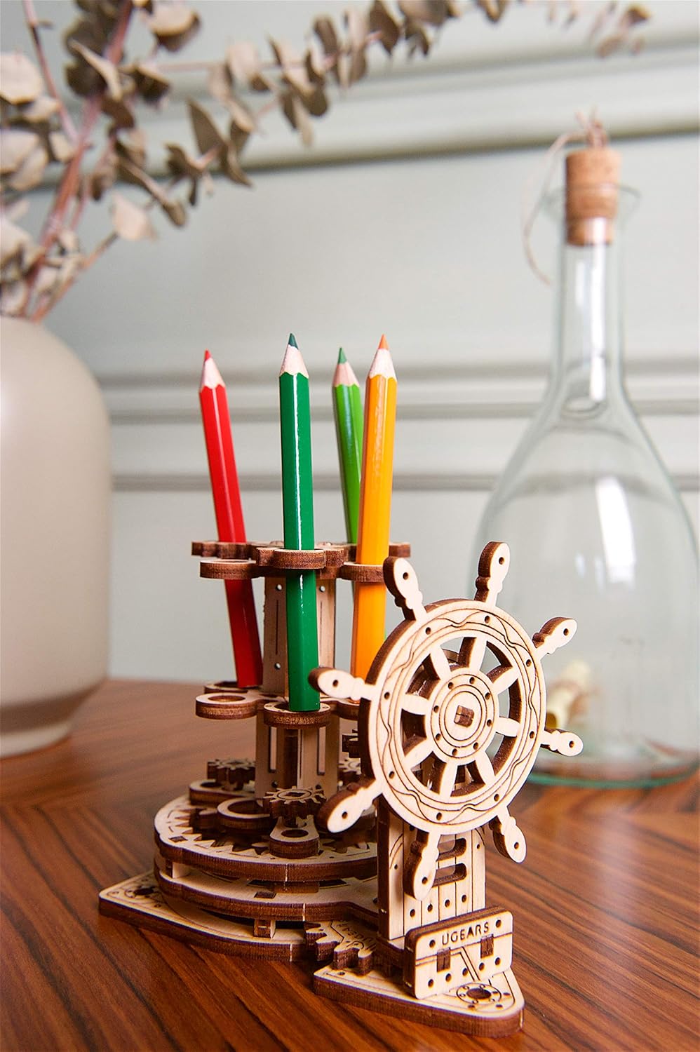Portalápices Timón de Barco - Maqueta Mecánica de Madera (Ugears)