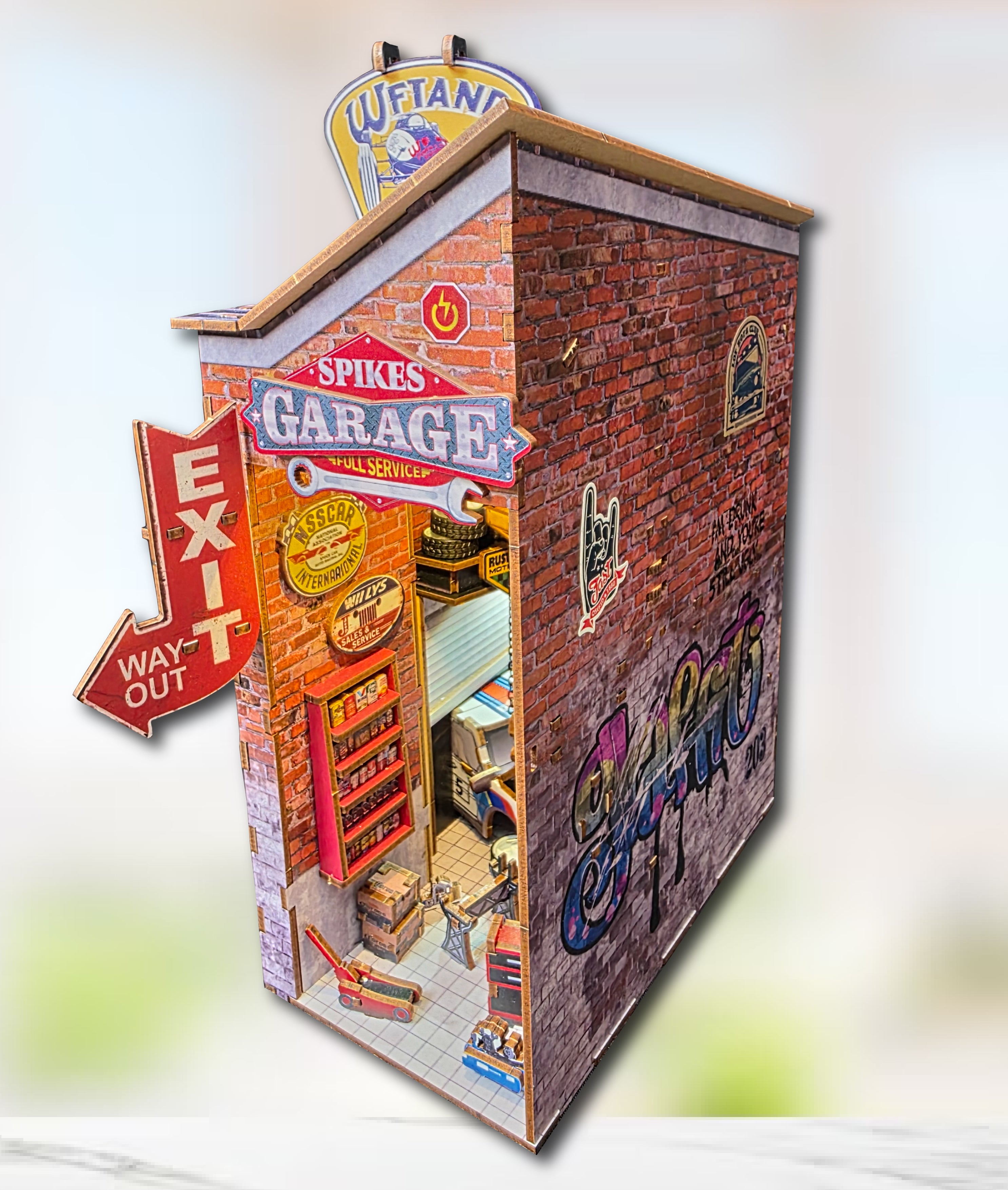 Spike's Garage – Separador de Libros de Taller Mecánico Luz