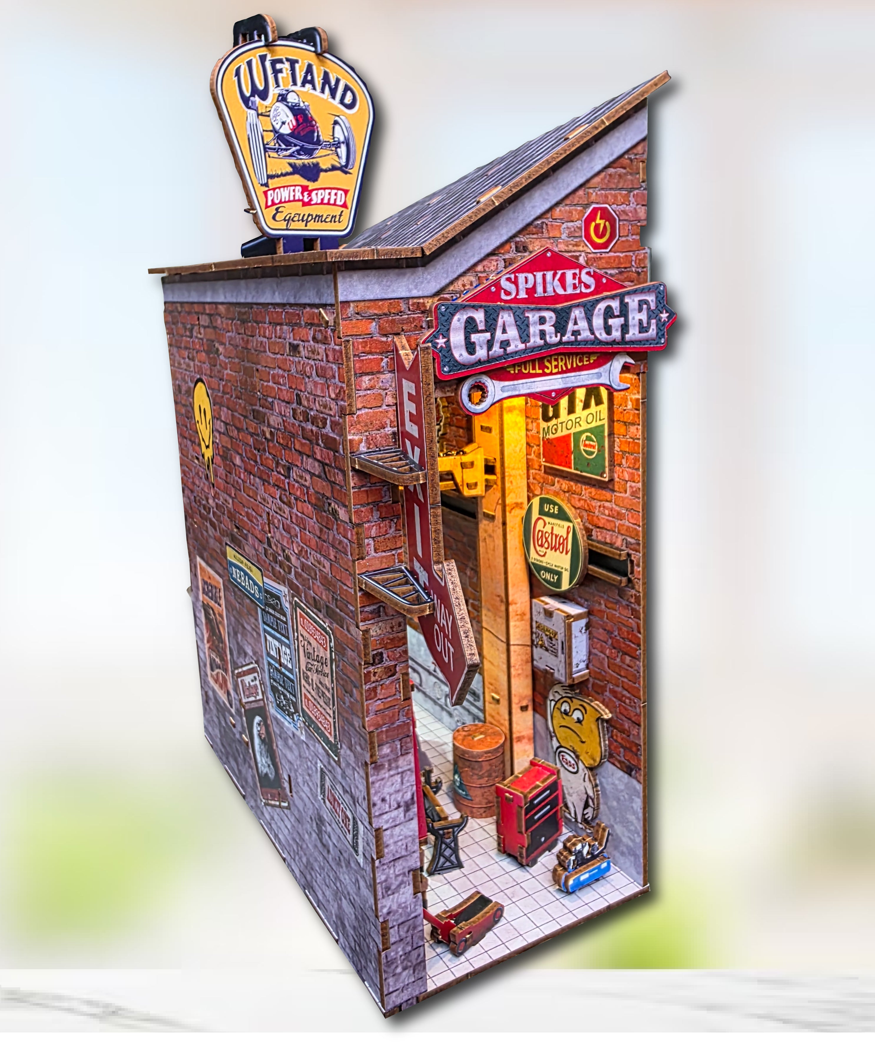 Spike's Garage – Separador de Libros de Taller Mecánico Luz