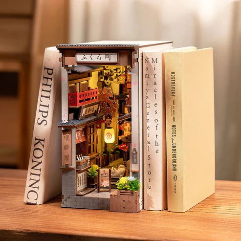 Booknook 3D "Sakura Wine Alley" - Callejón Japonés para Armar (Robotime)