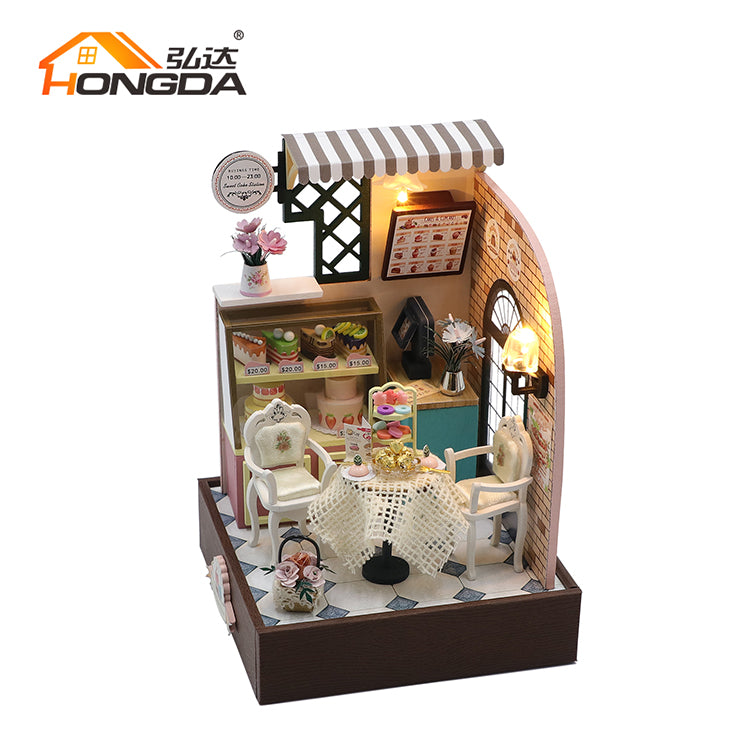 Casa Miniatura DIY "Sweet Cake" con Luces LED – Kit de Madera S2201