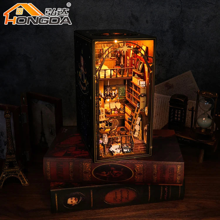 Separador de Libros - Mira Magic House - Booknook