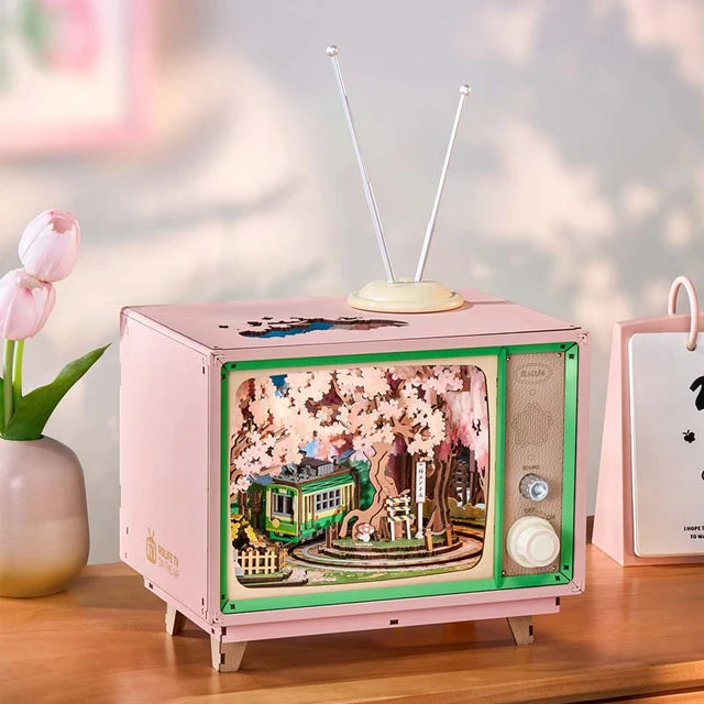 Music Box TV Retro Sakura Dreamy Tour - Caja Musical DIY (Rolife AMT02)