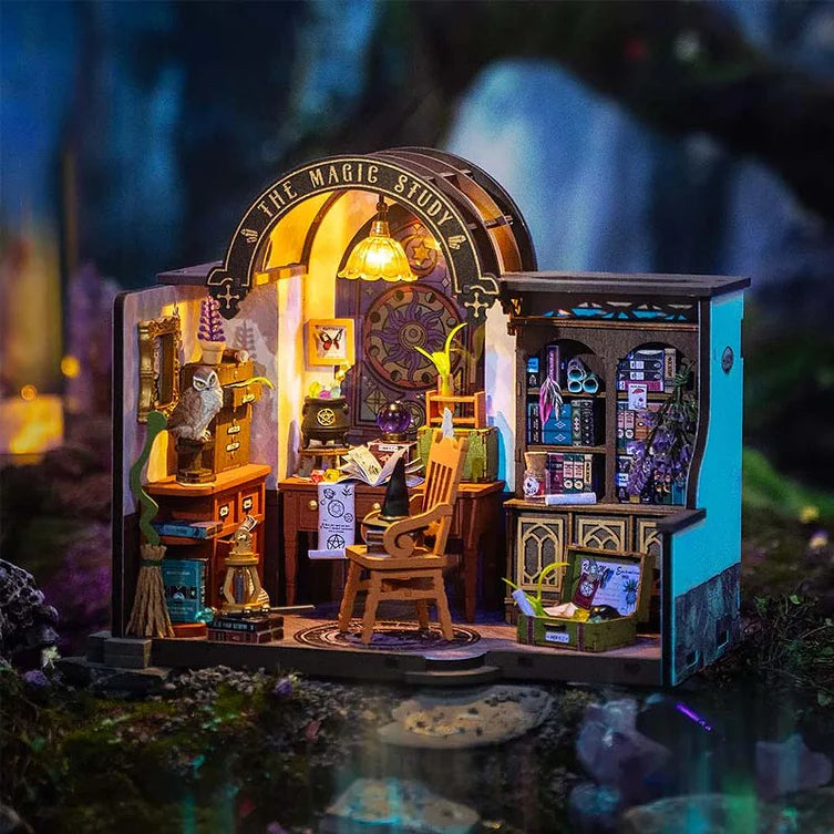 ROLIFE MAGIC STUDY - ¡Construye tu propio Santuario de Hechicería!