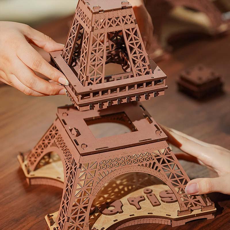Torre Eiffel de Madera LED