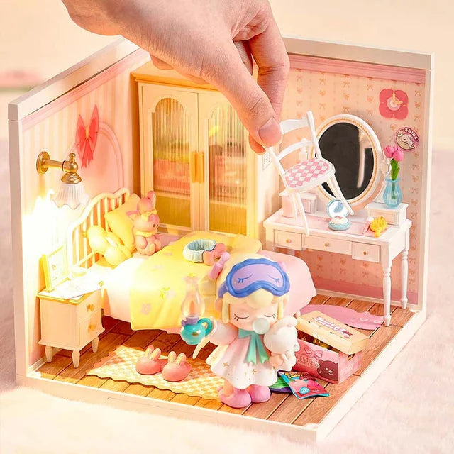Miniatura Armable Dormitorio Rosa - Lovely Pink Bedroom DIY (Rolife)