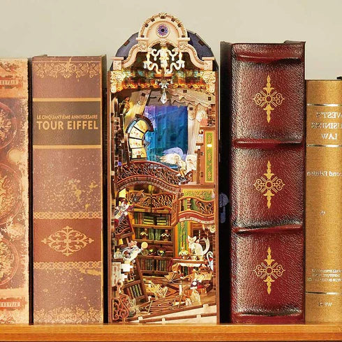 Booknook 3D "Biblioteca Mágica" Interactivo con Luz y Sonido (Tonecheer)