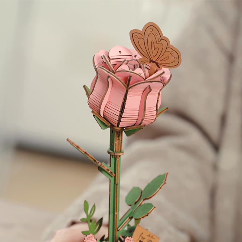Flor de Rosa Rosada de madera
