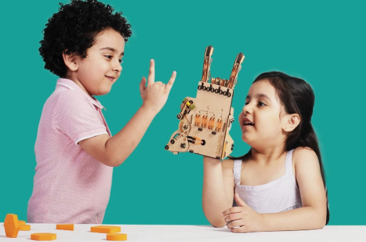 SMARTIVITY - Mano robotica de madera