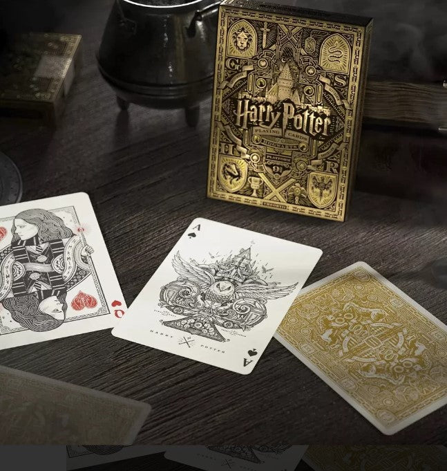 THEORY 11® HARRY POTTER HUFFLEPUFF (DORADO)