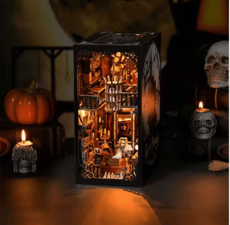 Separador de Libros - Dark Family - Booknook
