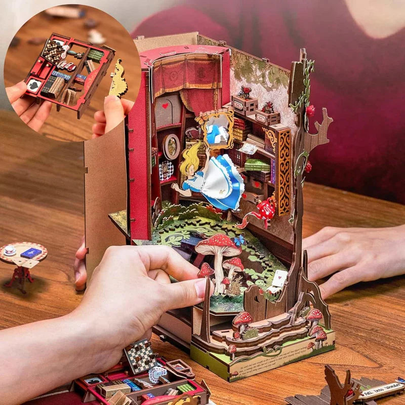 Booknook 3D "Fall into Wonder" - Alicia en el Pais de las Maravillas (Rolife)